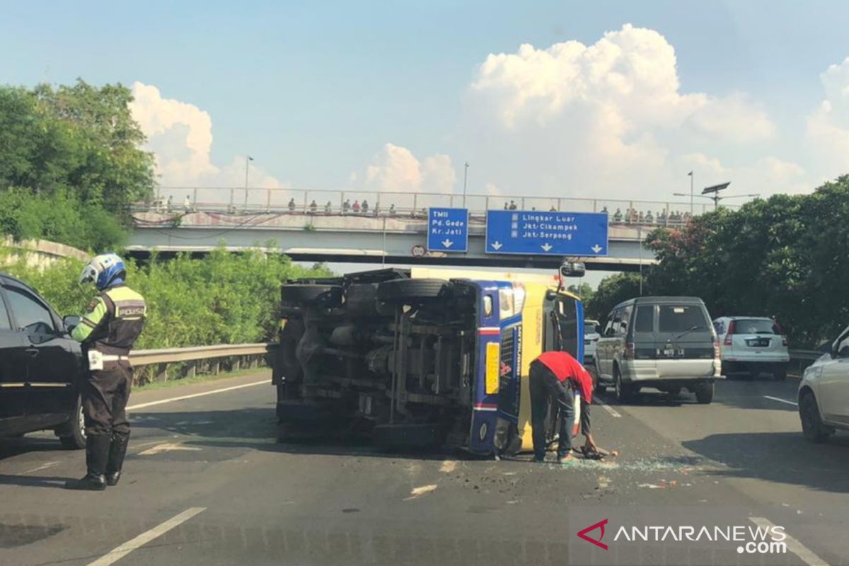 Lagi, kecelakaan di Tol Pekanbaru Dumai