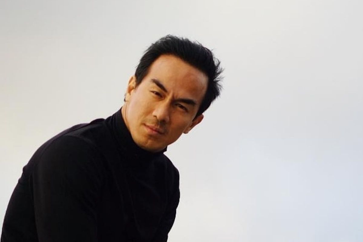 Bantu kurangi limbah plastik, Joe Taslim bawa "totebag"