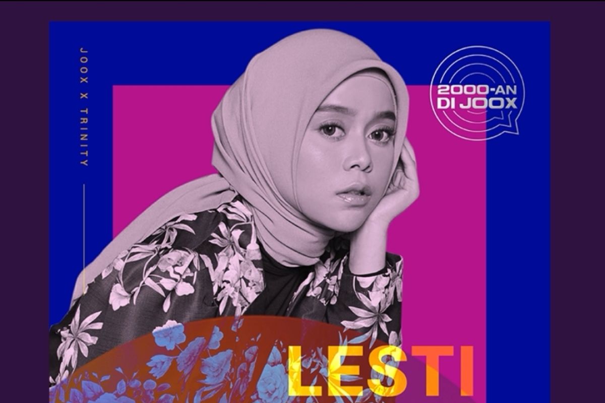 Lesti berurai air mata nyanyikan 