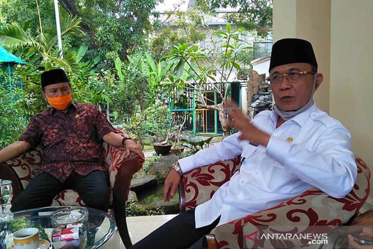 Wali Kota Mataram ajak masyarakat berhemat antisipasi resesi ekonomi