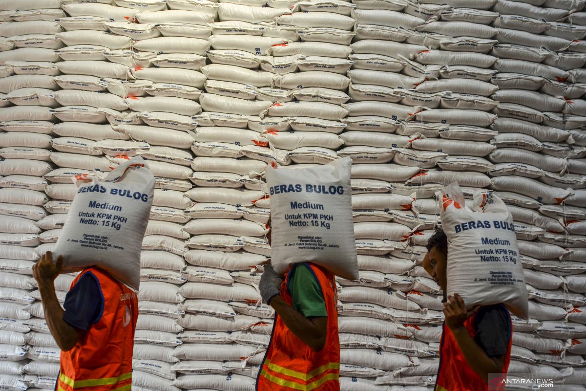 Surplus 320.000 ton, DPRD tak ingin beras impor masuk Jawa Barat