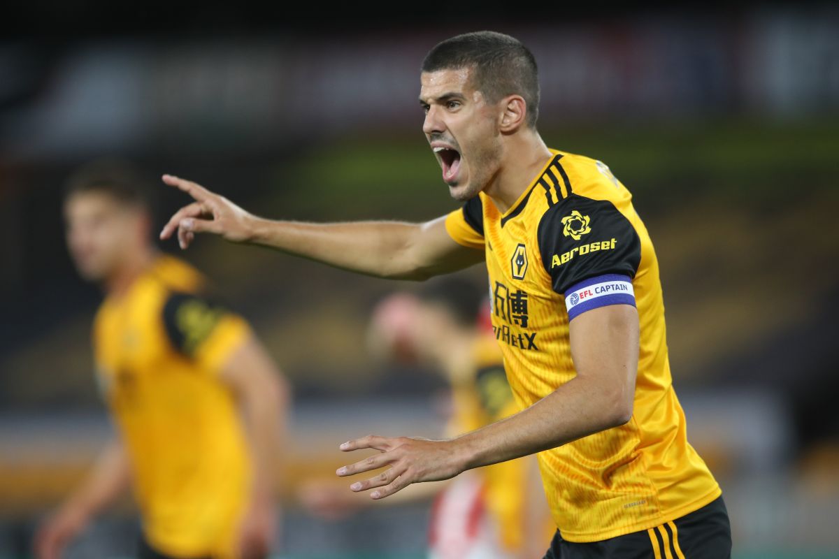 Conor Coady teken kontrak baru di Wolves