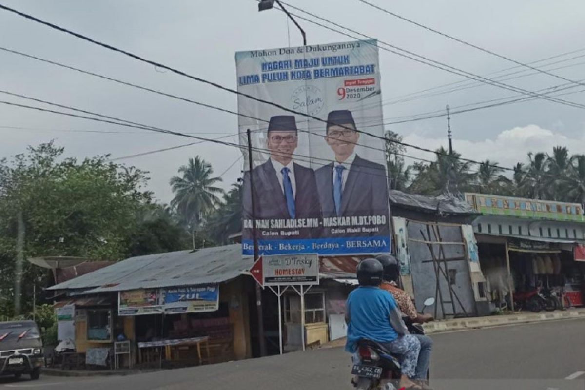 Pilkada di Limapuluh Kota pasang baliho di Payakumbuh, ini sikap Bawaslu