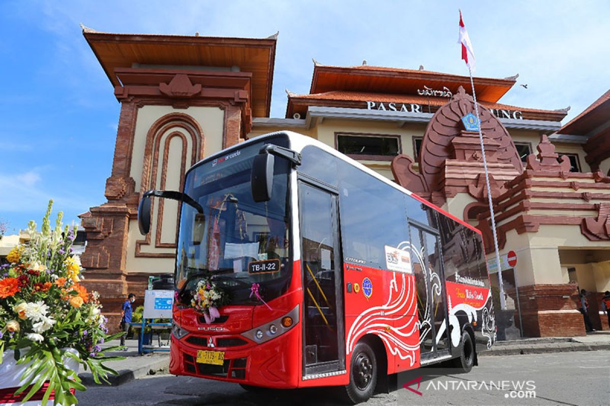 Pemkab Tabanan Bali meluncurkan Bus Trans Metro Dewata Koridor I