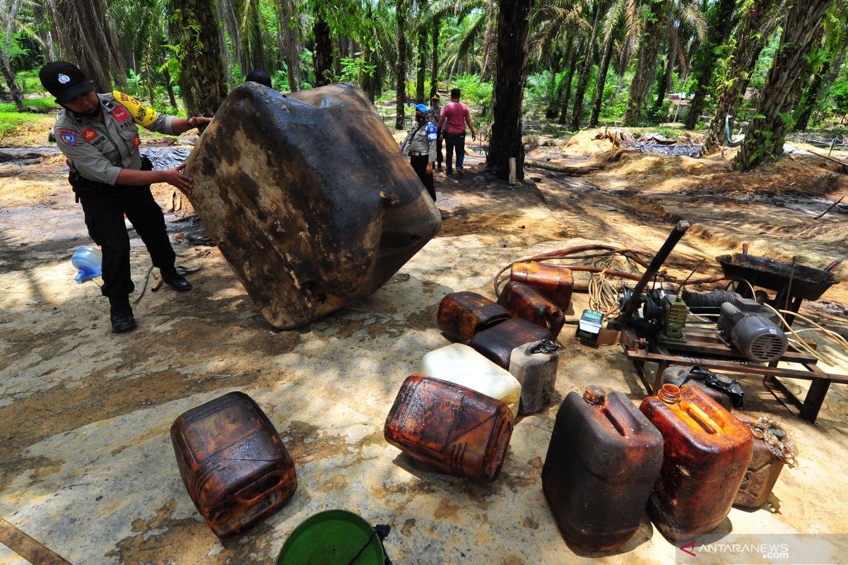 Menguji keseriusan aparat berantas "illegal drilling"