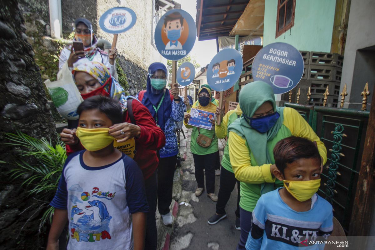 Kasus terus naik, pakar kesehatan minta masyarakat lebih disiplin