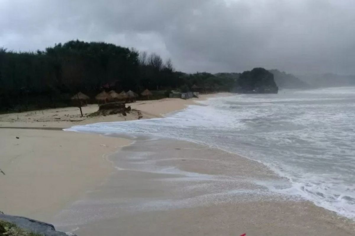 ITB: Potensi tsunami ombak 20 meter di pantai selatan Jawa