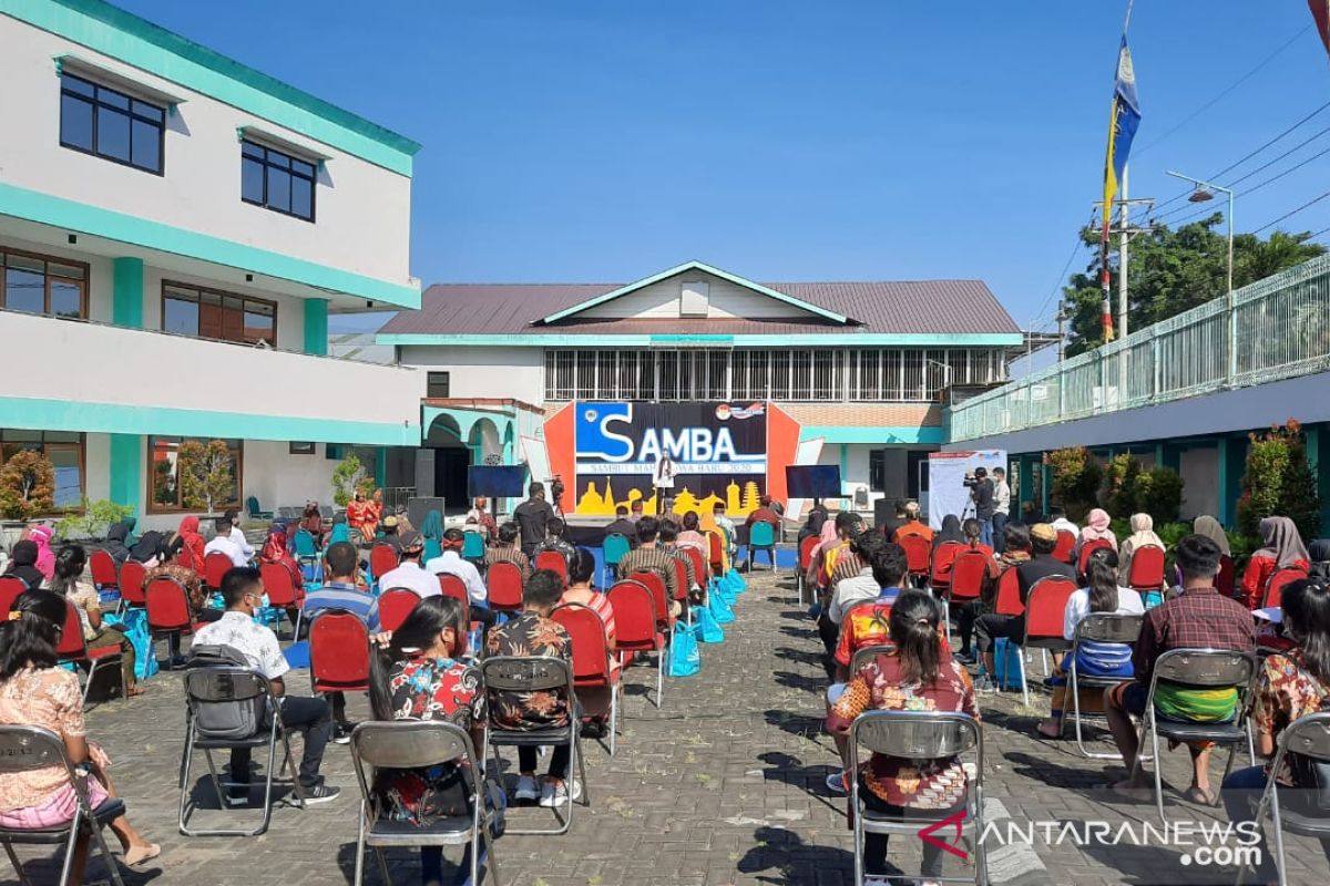 Samba Pancasila Sakti IKIP BU diikuti atlet peraih medali SEA Games