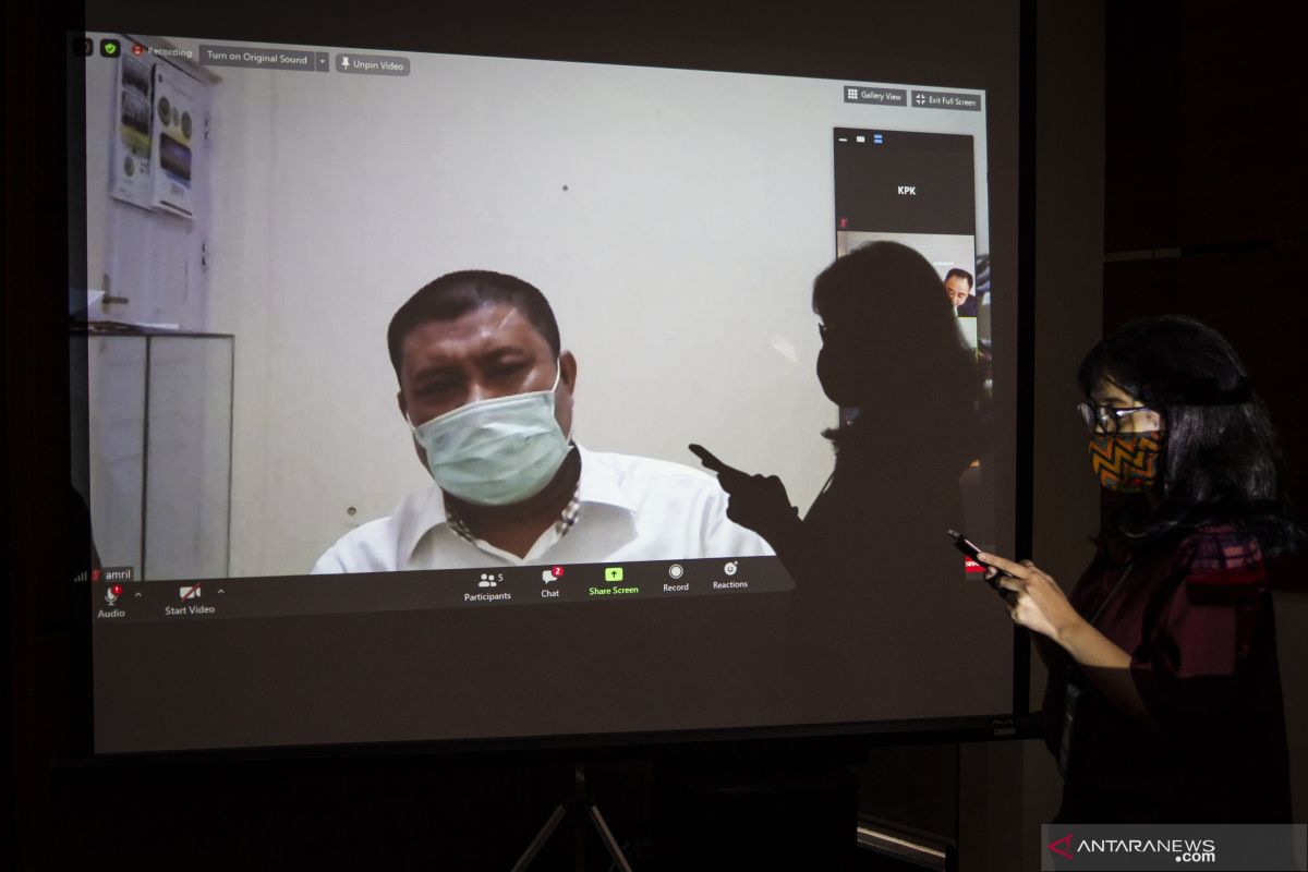 Mantan Bupati Bengkalis Amril Mukminin dieksekusi ke Rutan Pekanbaru
