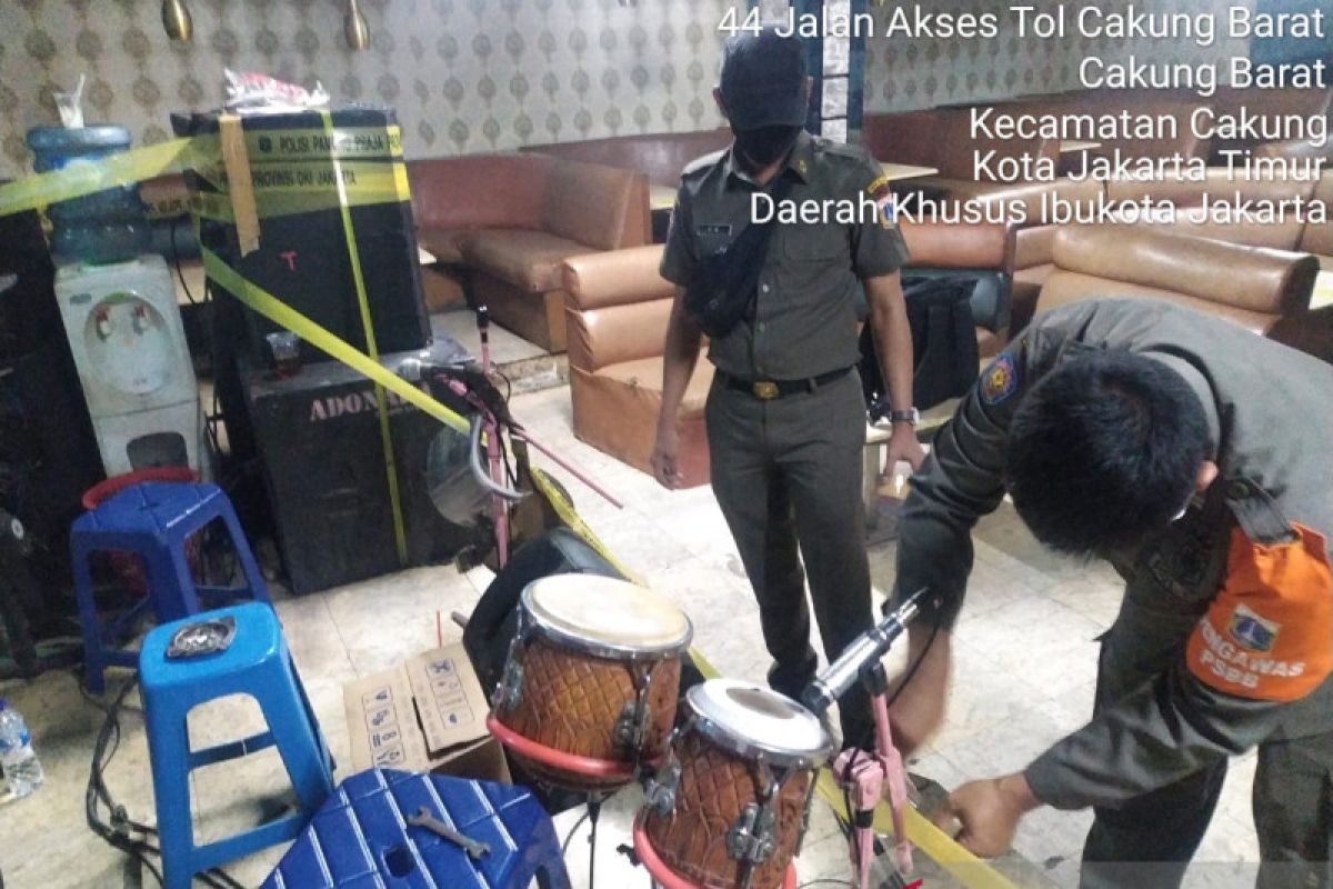 Polres Jakbar dapati delapan pengguna narkoba saat cek prokes