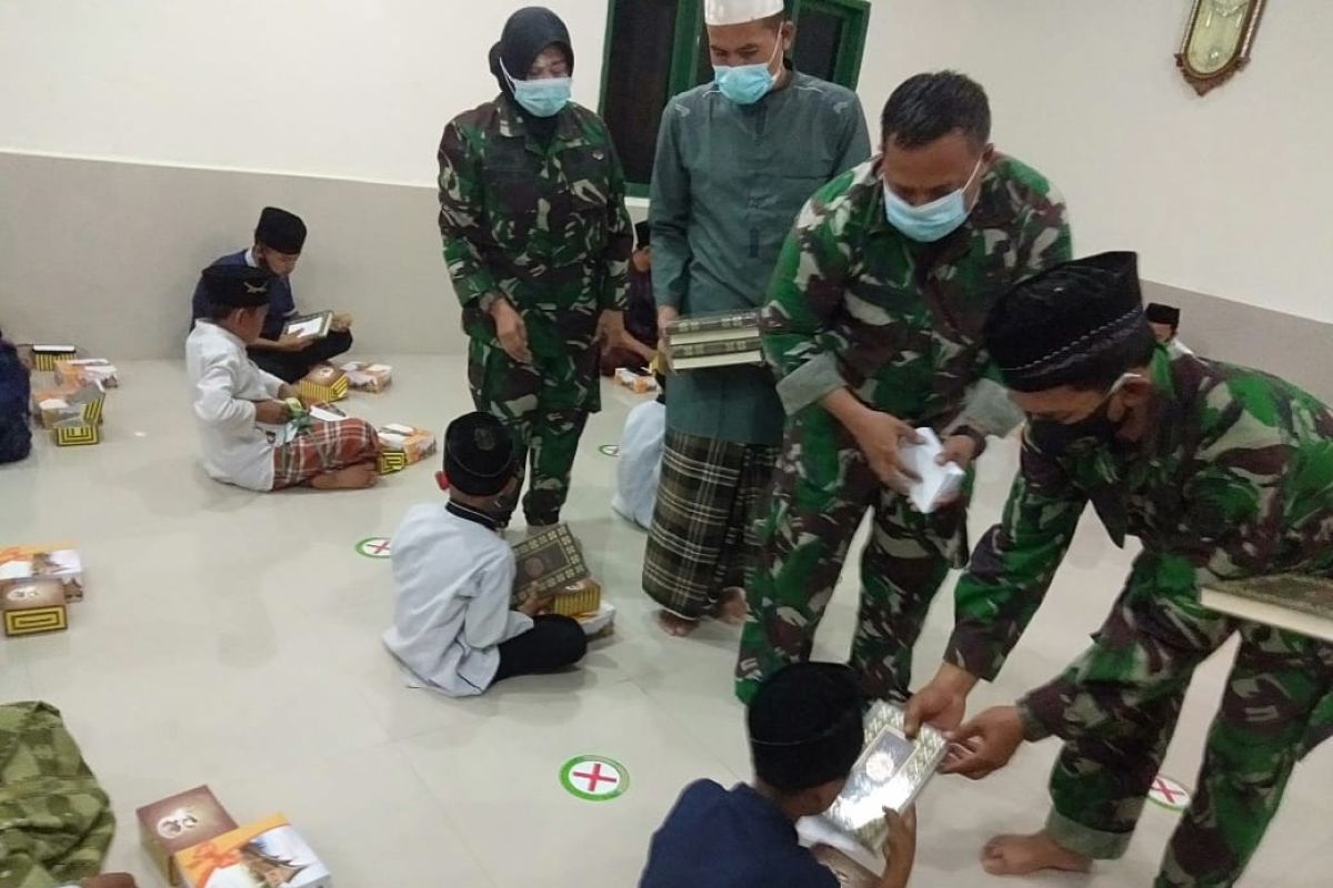 Sambut HUT TNI Ke-75, Kodim 0602/Serang berbagi kebahagiaan bersama anak yatim