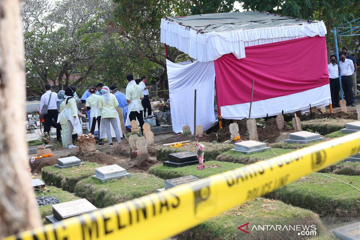 Penyidik meminta keterangan ahli forensik terkait autopsi jasad LNS