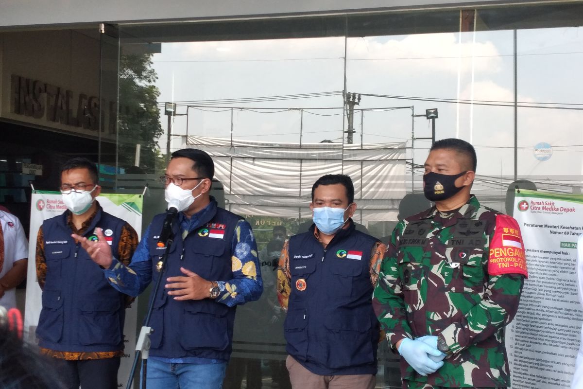 Gubernur Jabar bantu alat kesehatan untuk Kota Depok