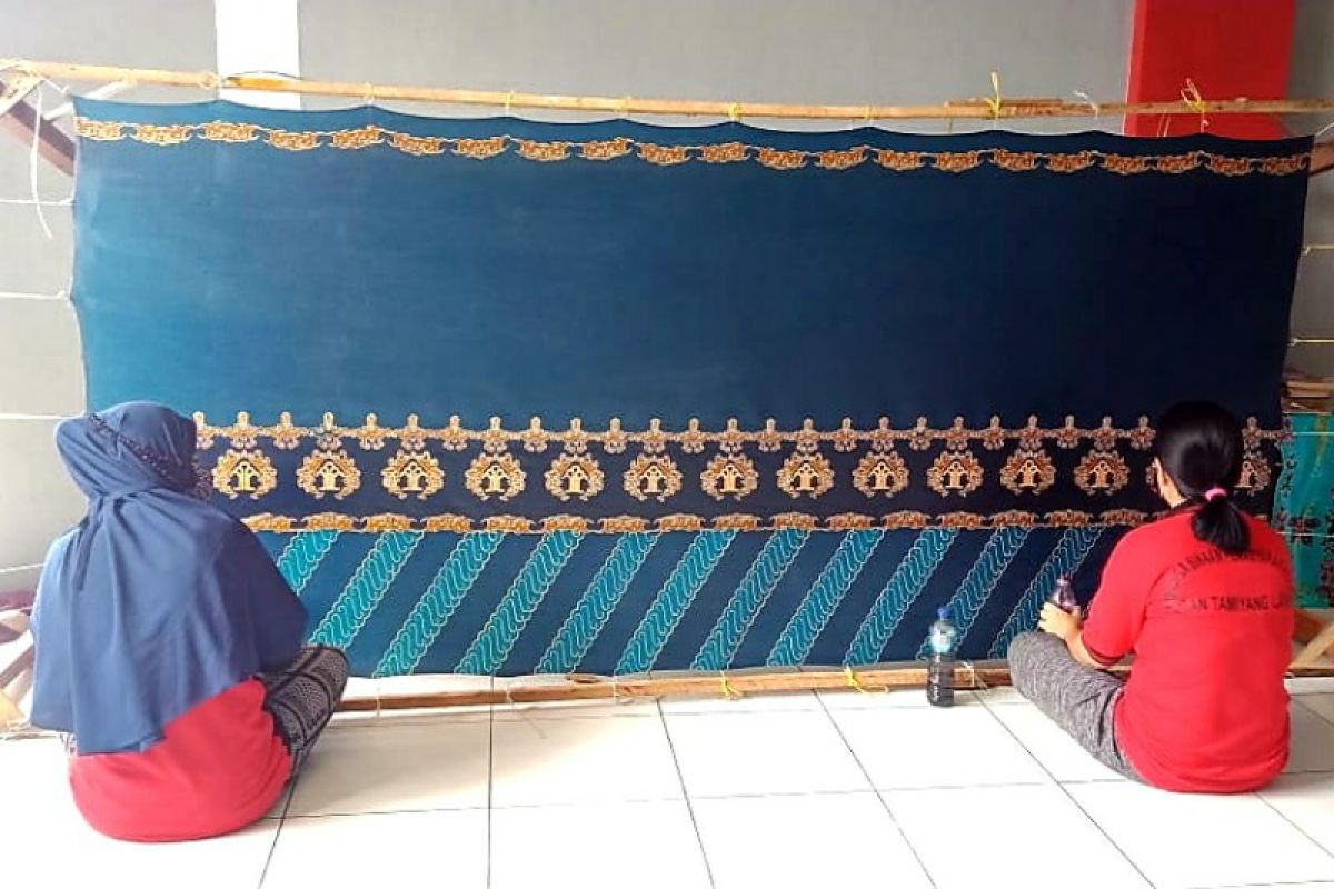 Kalapas dan Karutan se-Kalteng tertarik batik olahan warga binaan