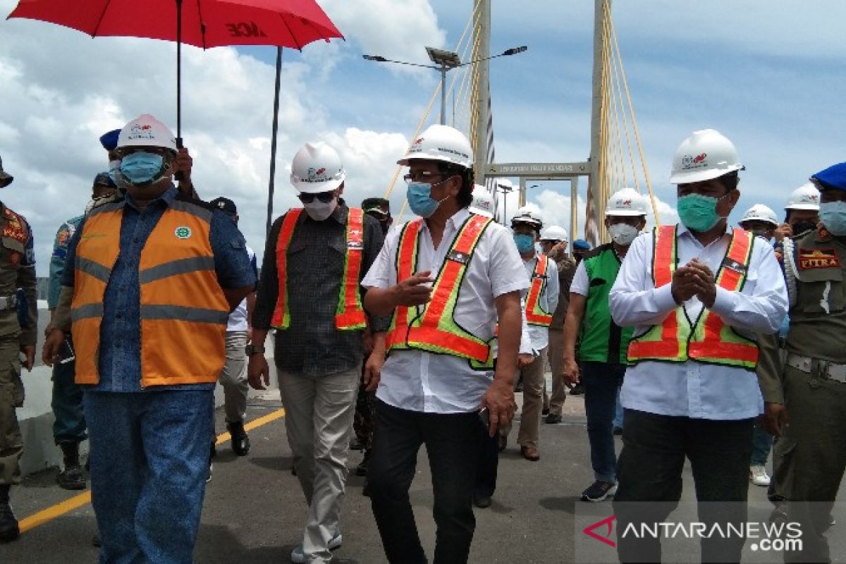 Pemprov Sulawesi Tenggara uji coba layak fungsi jembatan Teluk Kendari