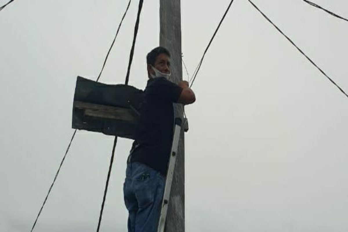 Perusda Biniyau gandeng PT Numbay pasang TV kabel di Kampung Yoboi