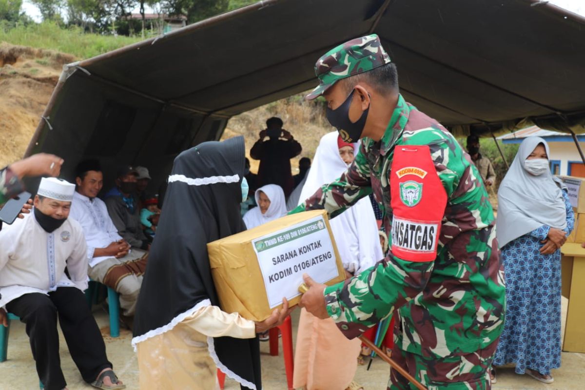 Dandim Aceh Tengah bantu Sembako warga kurang mampu