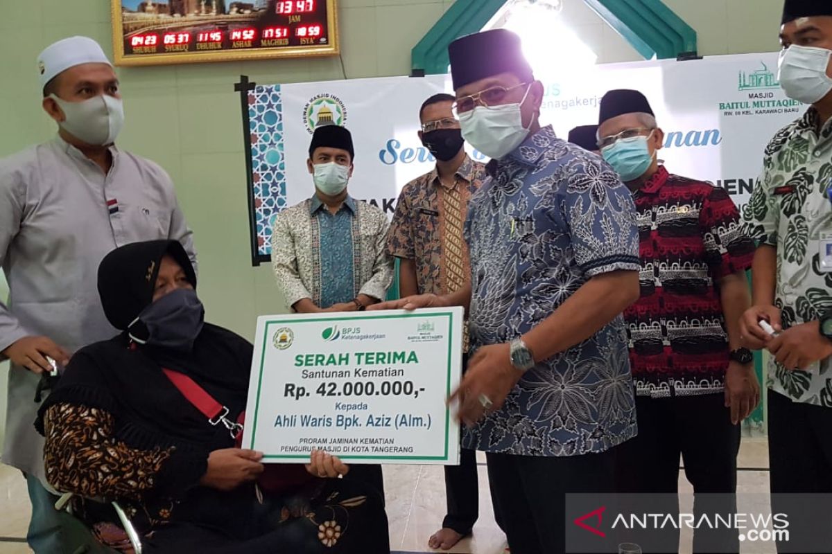Ahli waris anggota takmir masjid Tangerang terima santunan BPJAMSOSTEK
