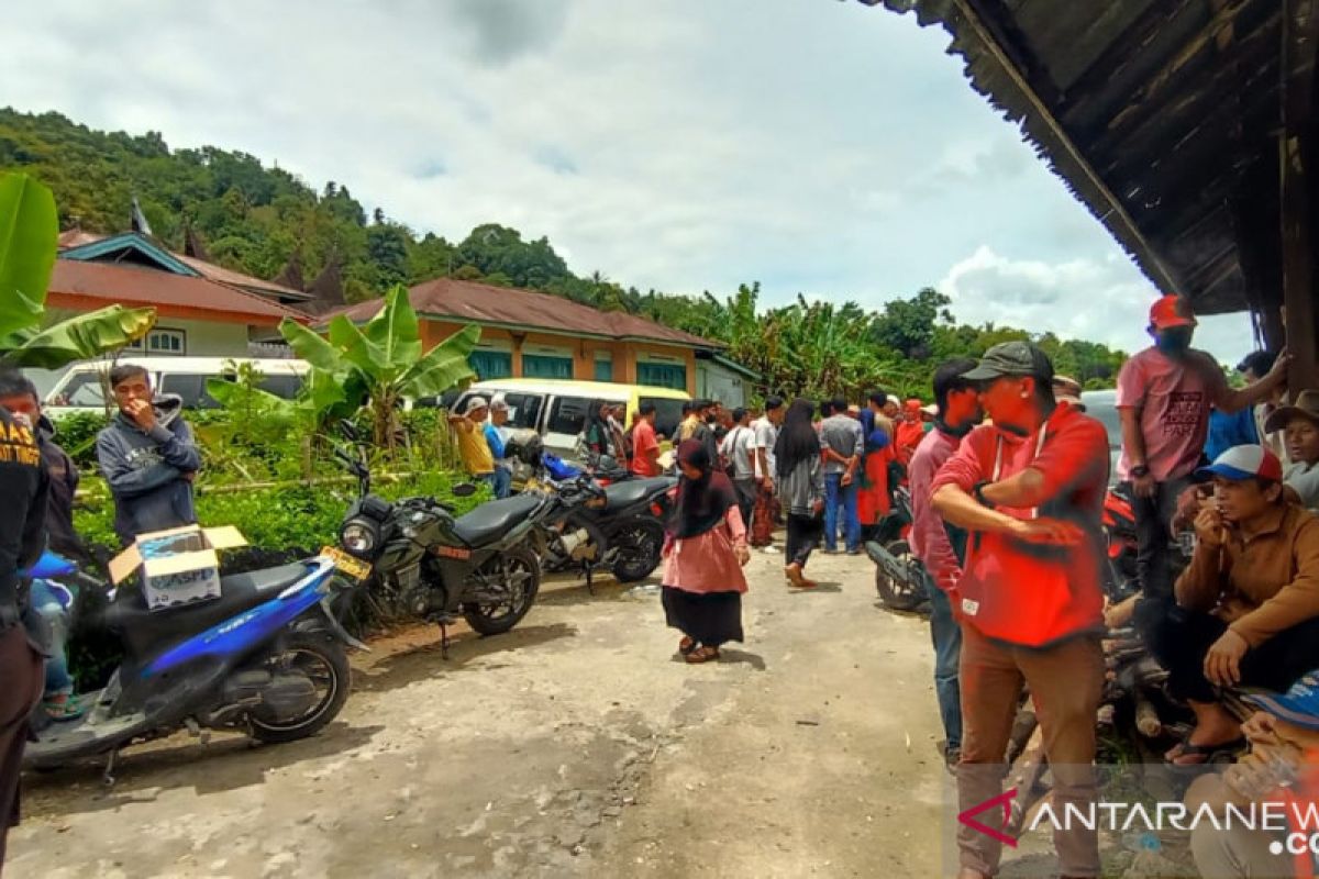 BPBD Agam bantu cari 86 warga tersesat di hutan