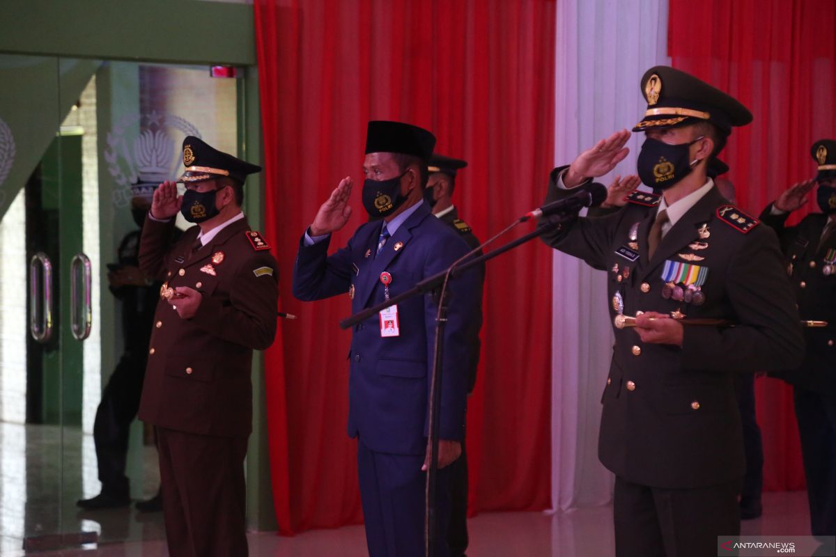 Bupati- Forkopimda ikuti upacara HUT ke-75 TNI secara virtual