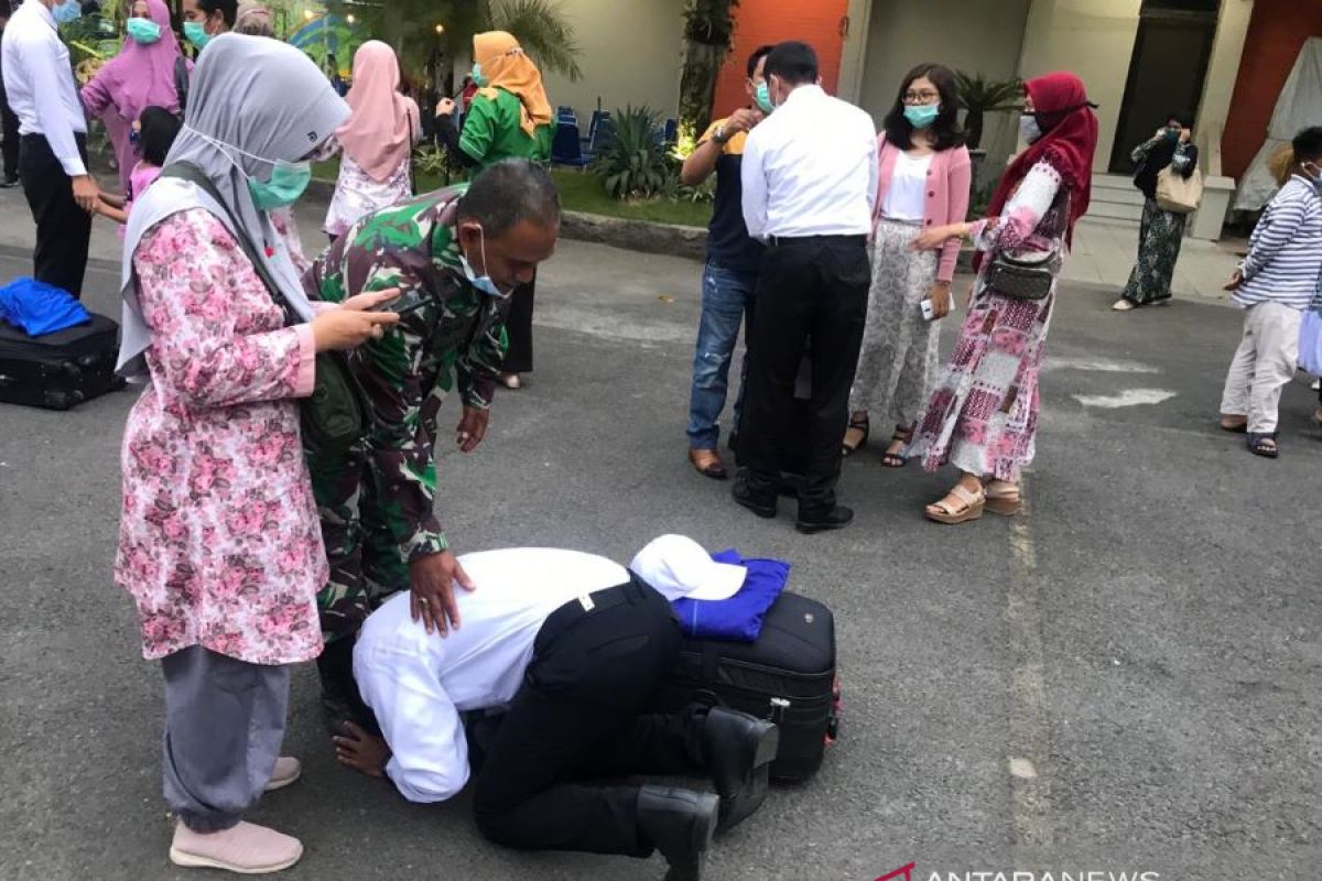 Lepas 77 calon praja IPDN, Sekdaprov pesan jaga nama baik Jatim