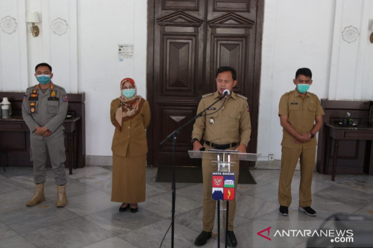 Kota Bogor masih zona merah karena kasus positif meningkat 15 persen