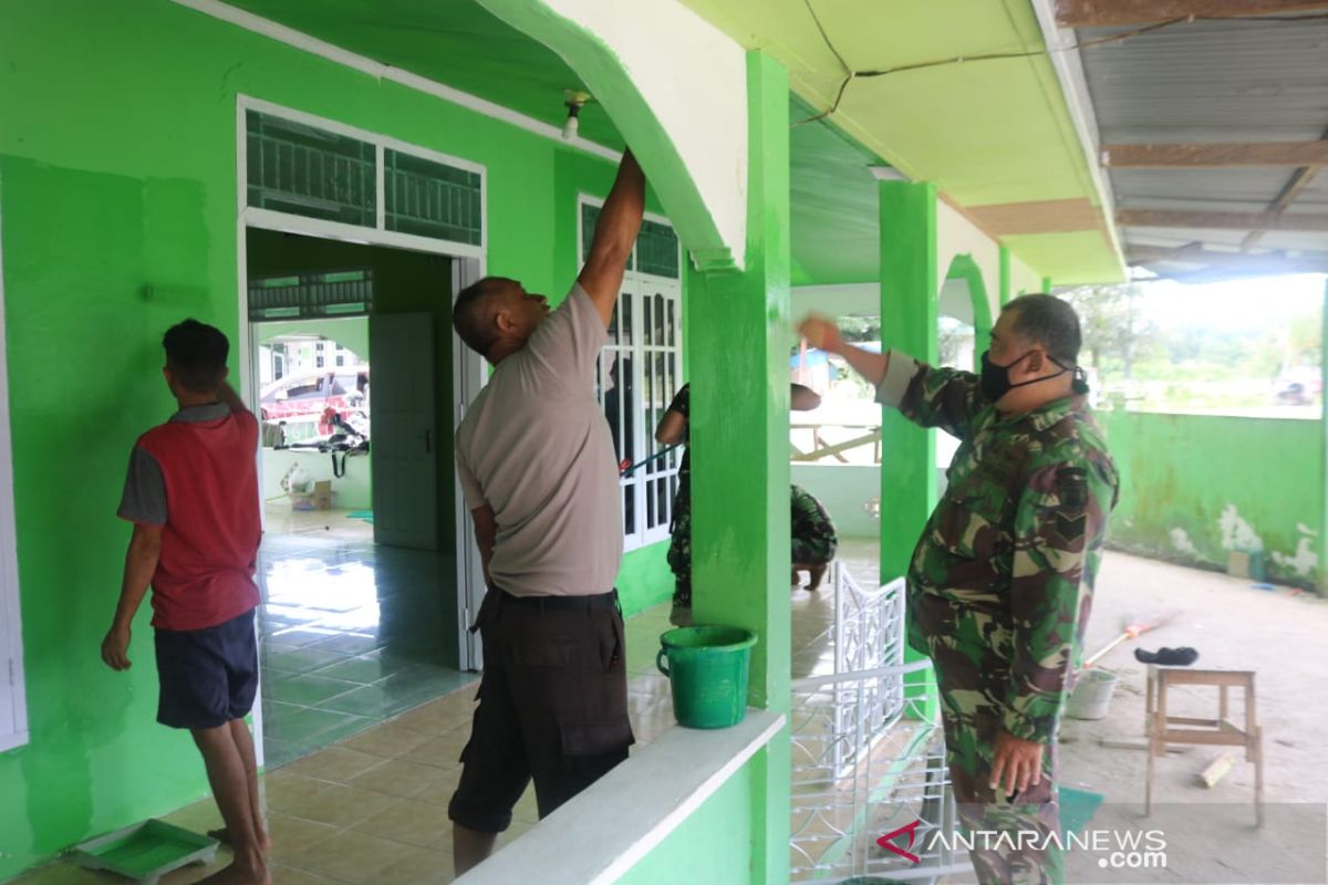 Satgas TMMD perbaiki Gereja dan Mesjid di Tarakan