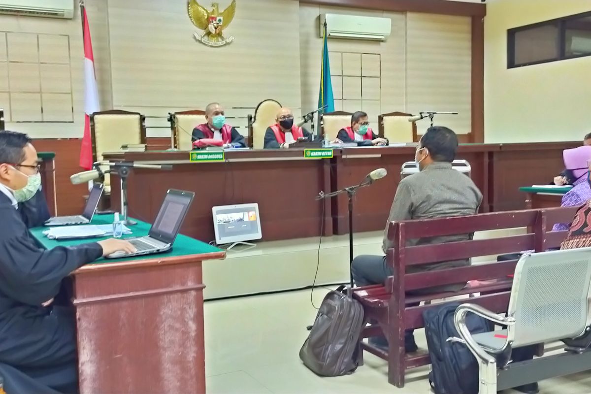 Terbukti korupsi, tiga mantan pejabat Pemkab Sidoarjo divonis 18 hingga 24 bulan penjara