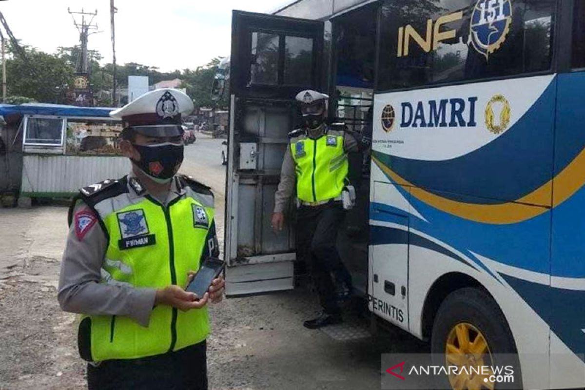 Kemarin, pengetatan kendaraan di Lebak hingga Bali uji vaksin COVID-19