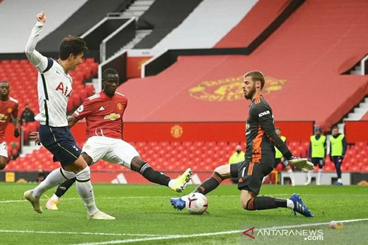 Manchester United jadi bulan-bulanan Tottenham, 6-1