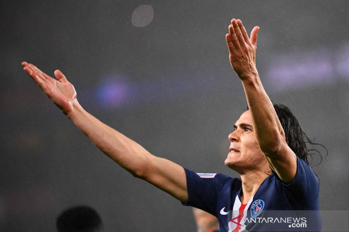 Cavani belum akan lakukan debut lawan Newcastle