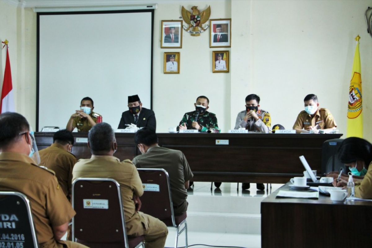 Kasus positif naik, Bupati Dairi- Satgas COVID-19 gelar rapat penegakan disiplin protokol kesehatan