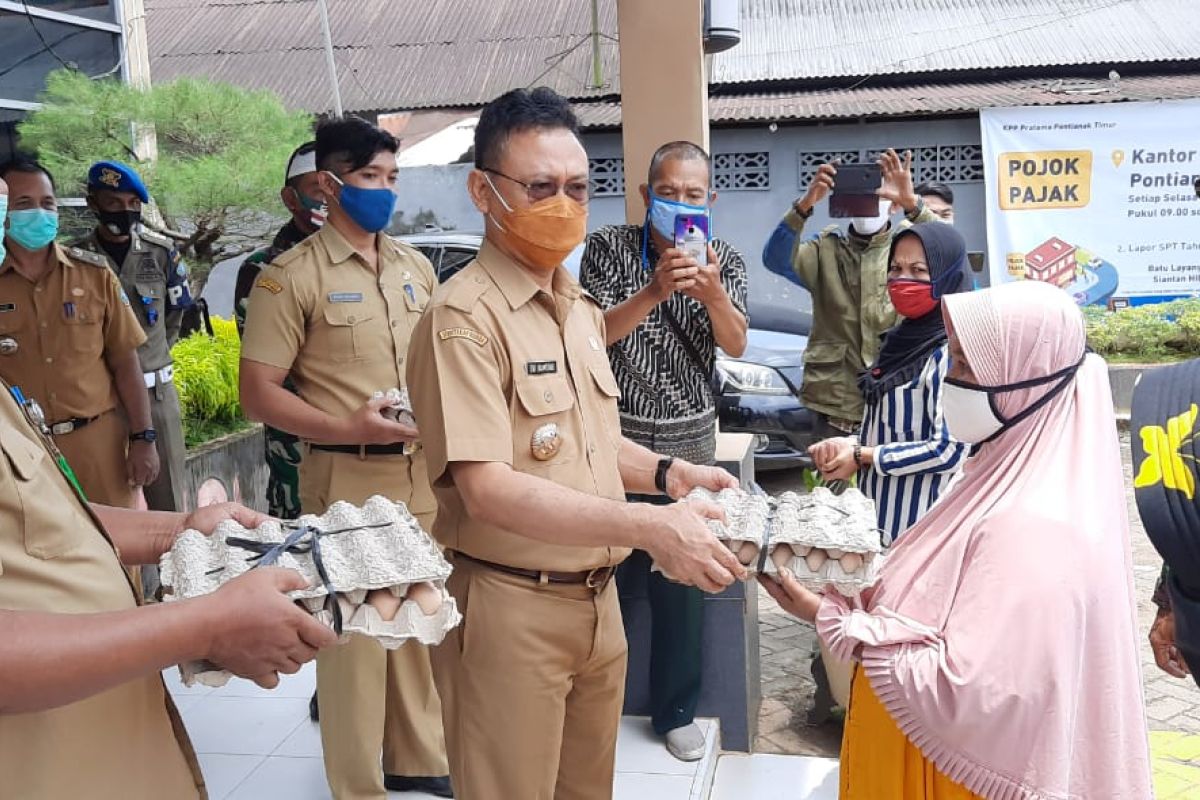 620 KK warga kurang mampu di Kota Pontianak dapat bantuan telur