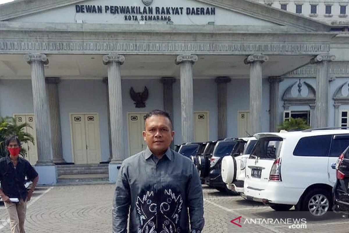 Legislator harapkan TNI terus bekerja profesional