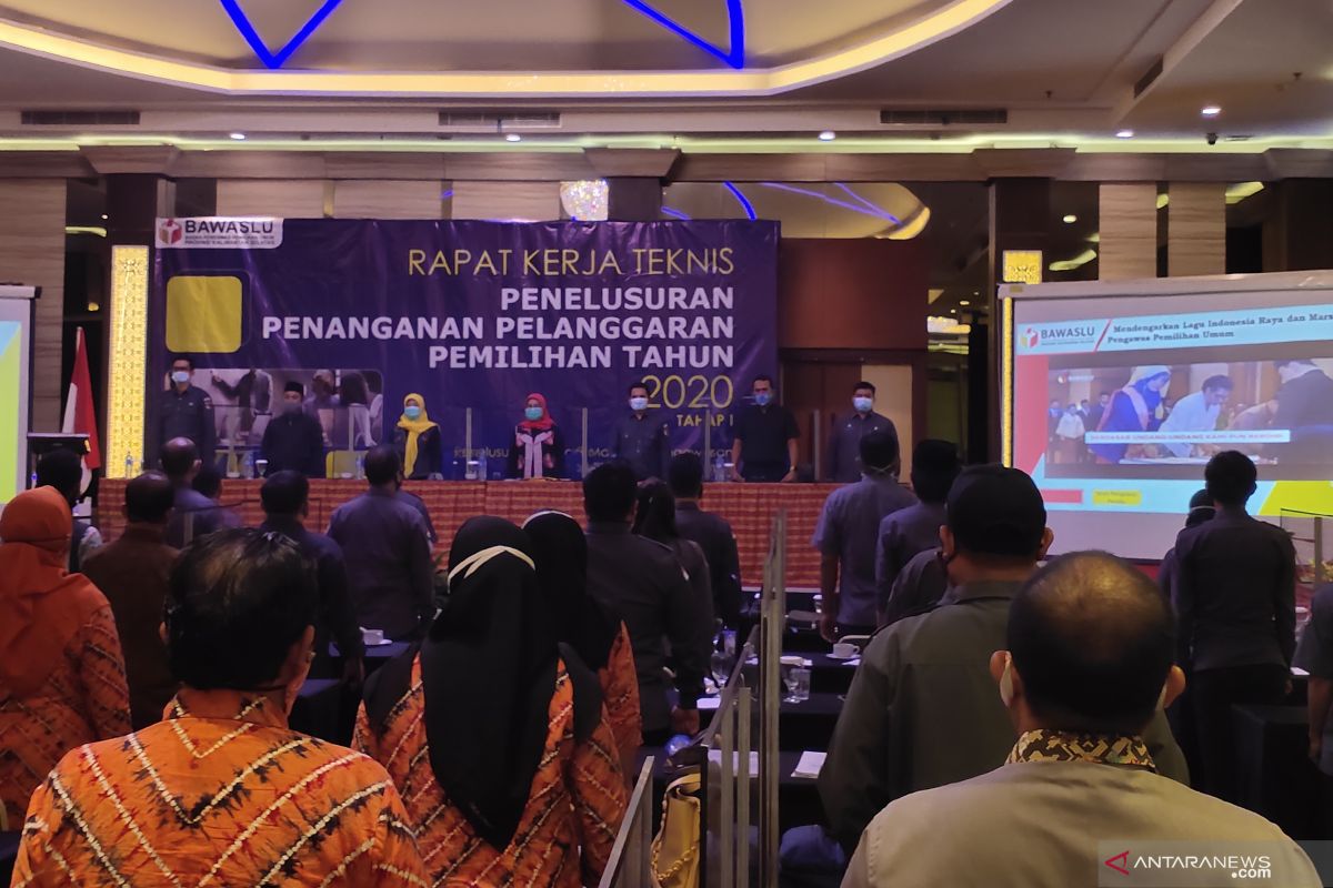 Panwascam Se-Kalsel dibekali ilmu investigasi dan penyelidikan