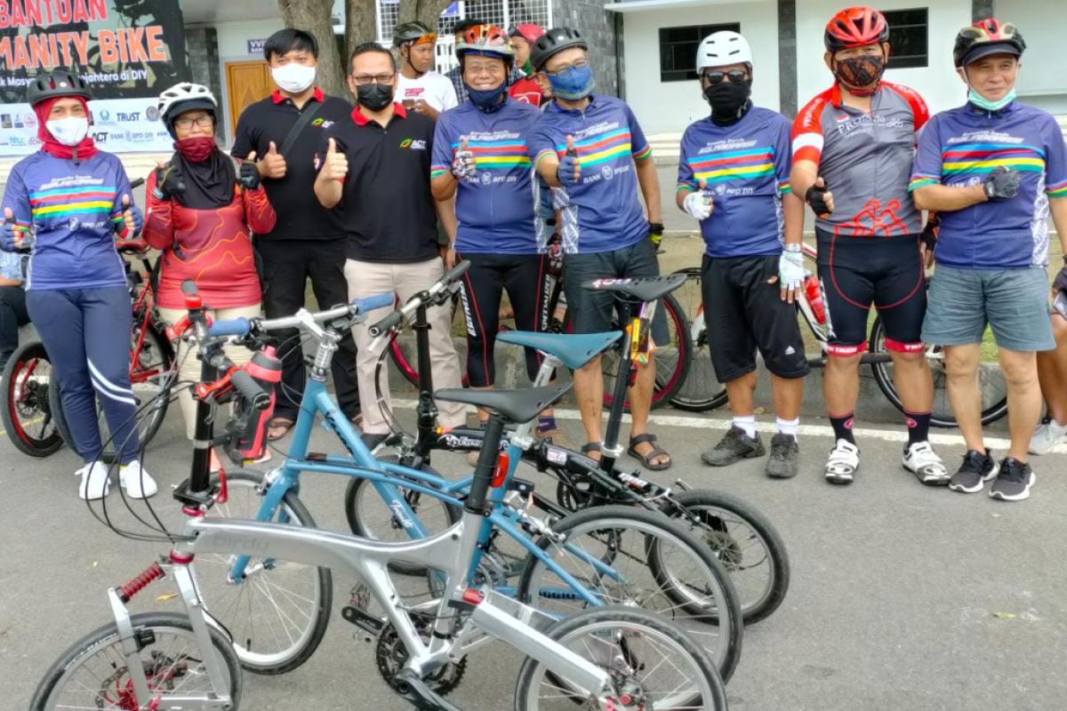 Komunitas gowes se-Yogyakarta gelar "Gowes Humanity"