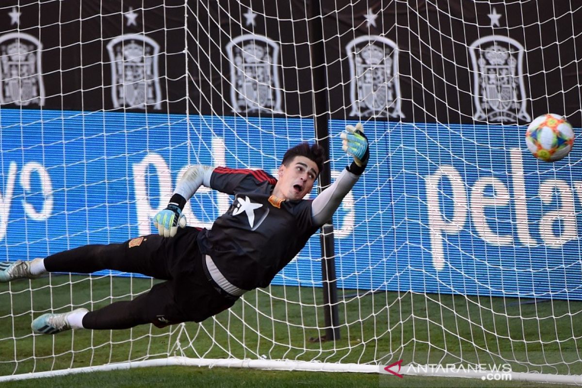 Kiper Kepa buktikan kemampuan