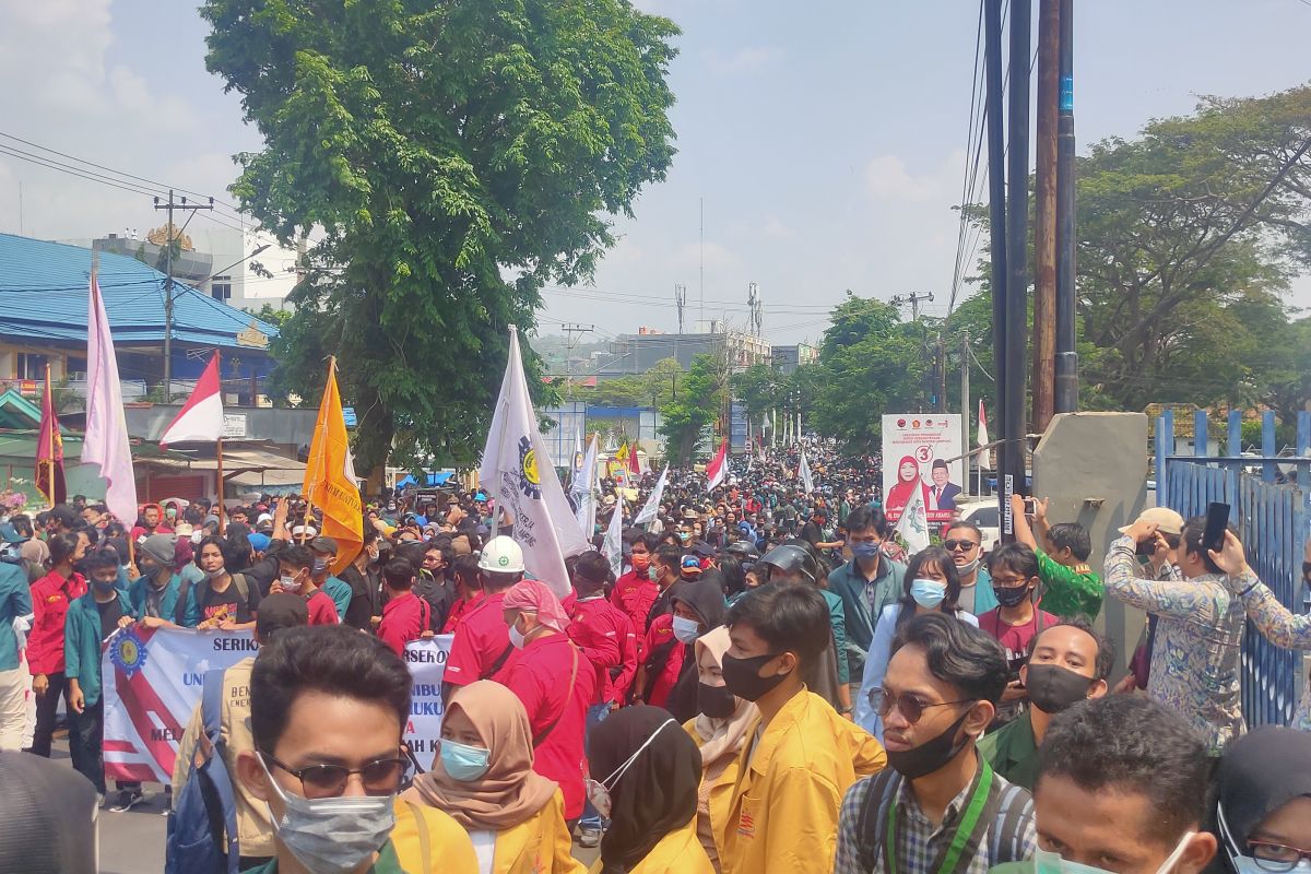 Buruh di Belitung tolak pengesahan Undang-Undang Cipta Kerja