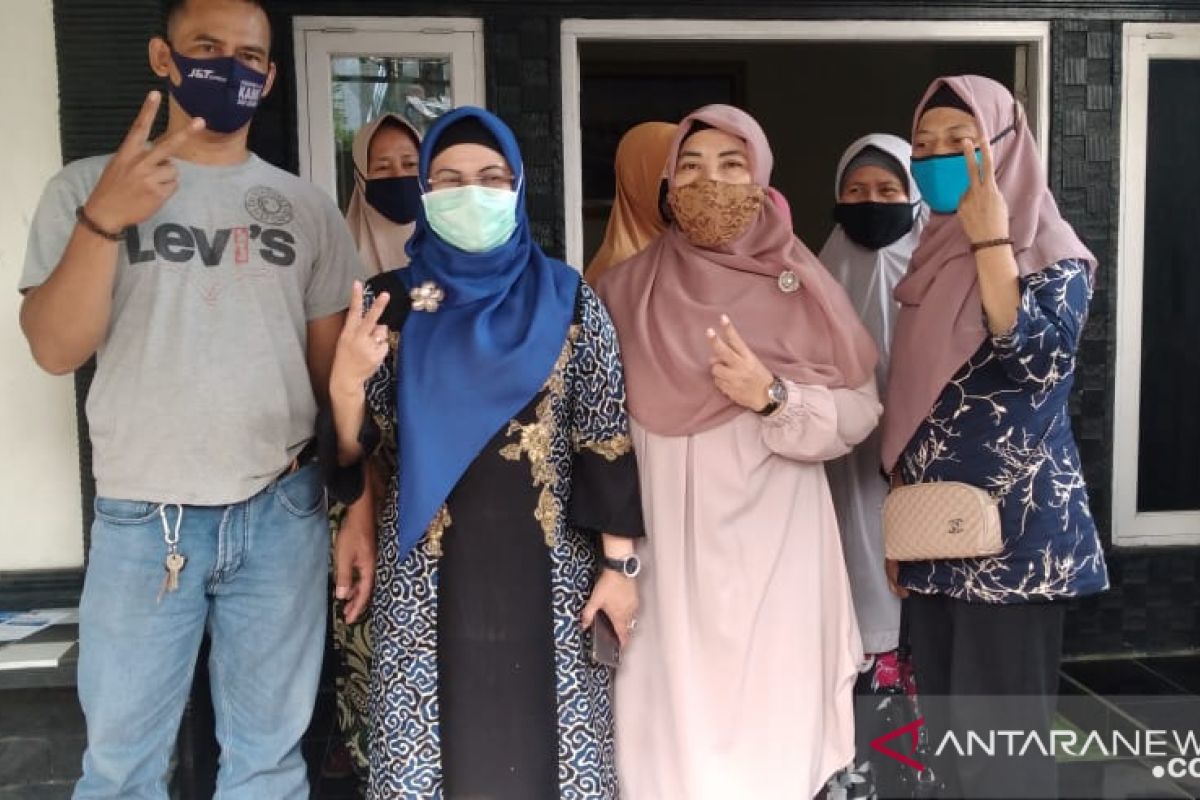 Calon wali kota Tangsel Siti Nur Azizah janjikan setiap RW dapat  bantuan dana Rp100 Juta