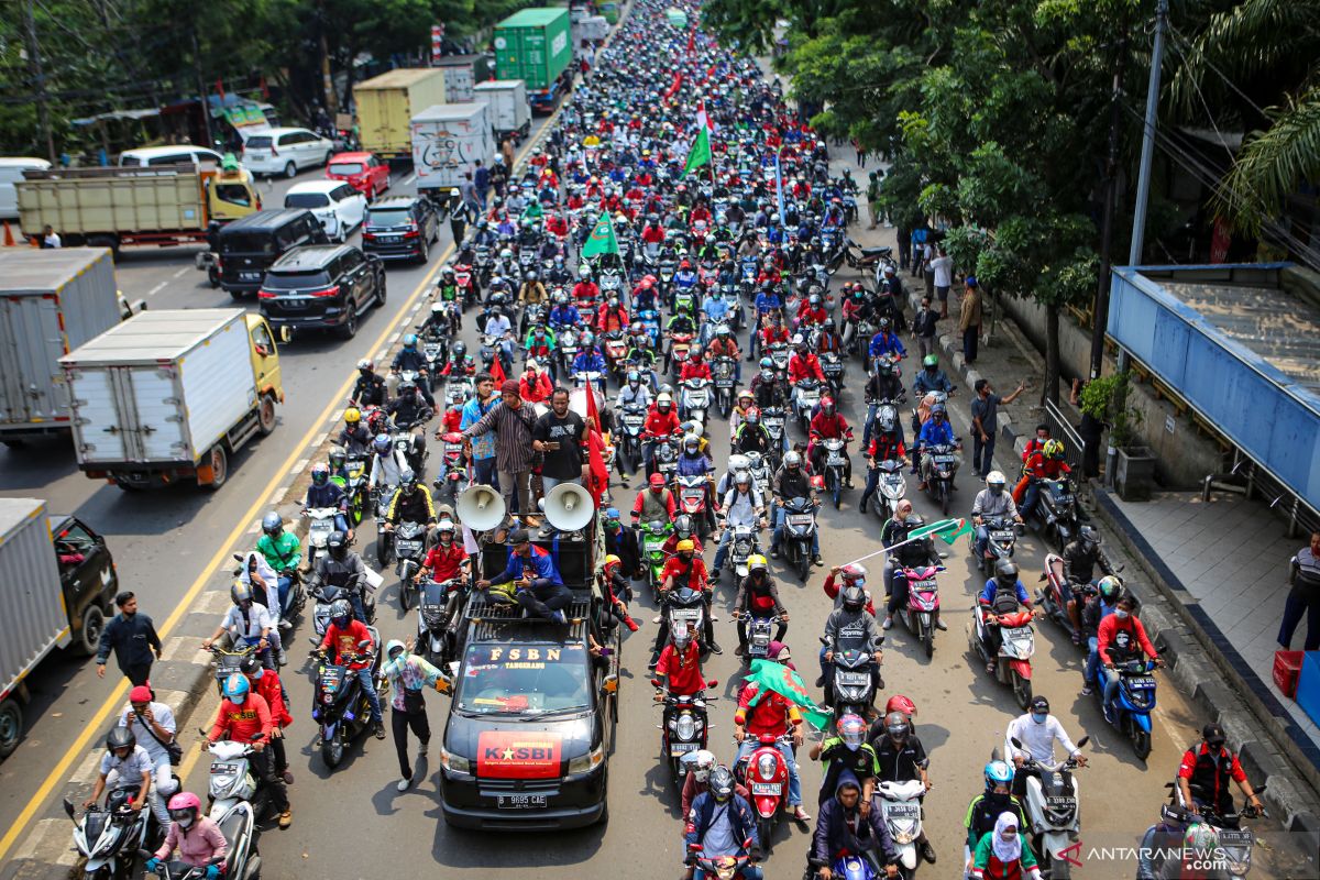 Demo buruh, Polisi alihkan lalu lintas di sekitar Istana Merdeka