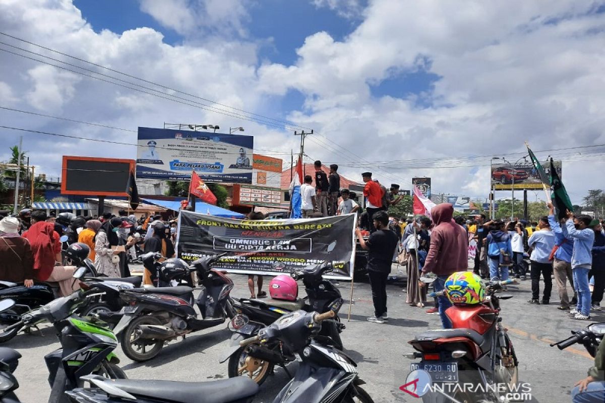 MUI Lebak minta pendemo tolak  UU Cipta Kerja tidak anarkis