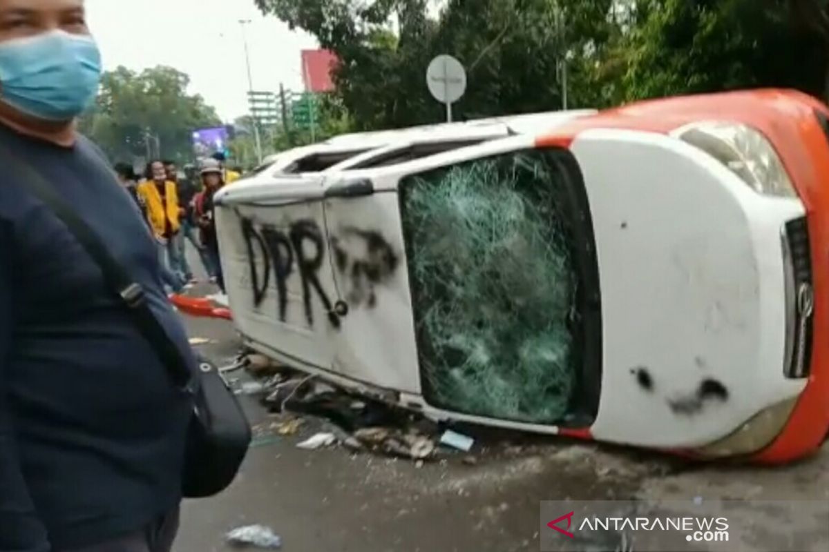 Polisi tetapkan dua tersangka dalam unjuk rasa ricuh di Palembang