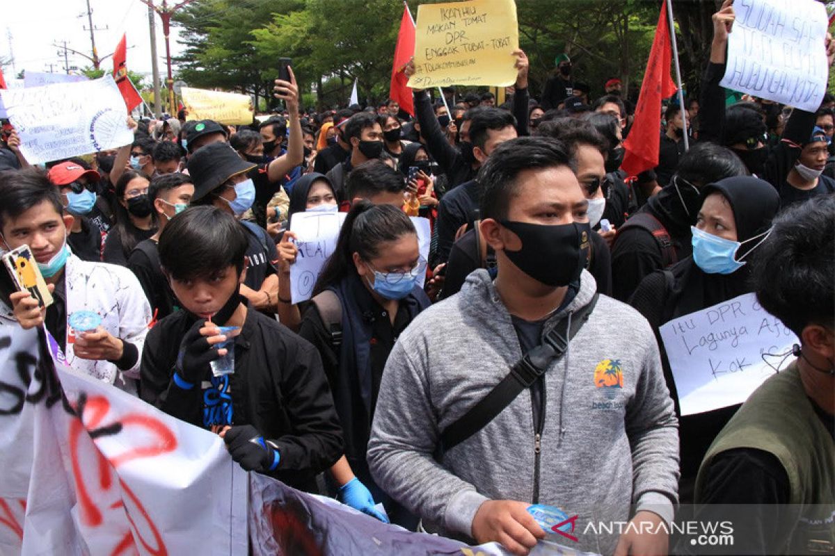 Satgas ingatkan potensi penyebaran COVID-19 saat aksi demonstrasi di Palangka Raya