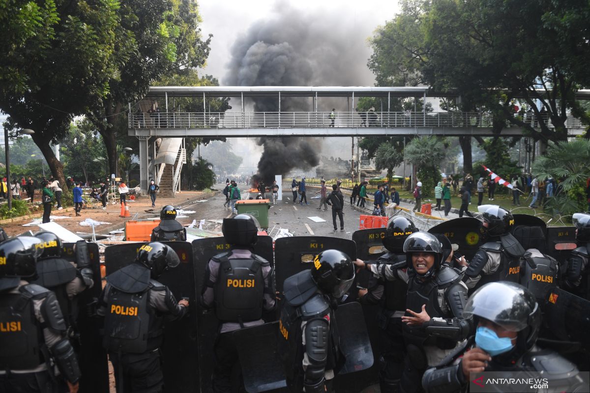 Polisi selidiki fasilitator perusuh bayaran yang tunggangi unjuk rasa tolak Omnibus Law