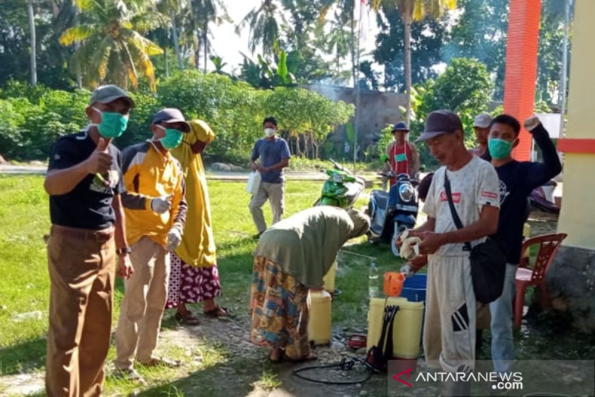 Camat Belitang Hilir ajak kades tanggap cegah penularan COVID-19