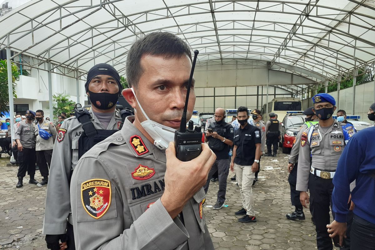 Polisi di Padang ungkap remaja pengunjuk rasa ricuh dibayar