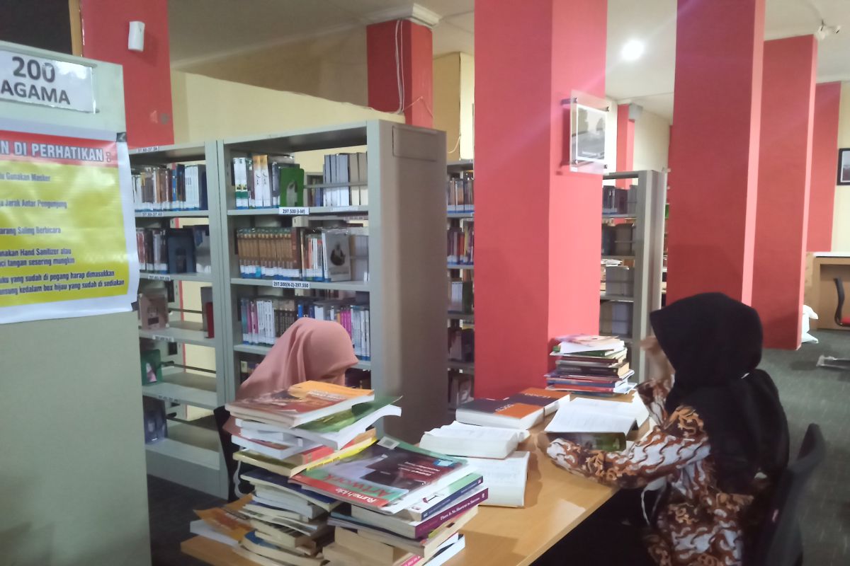 Cegah penularan COVID-19, perpustakaan umum Kota Solok ditutup sementara