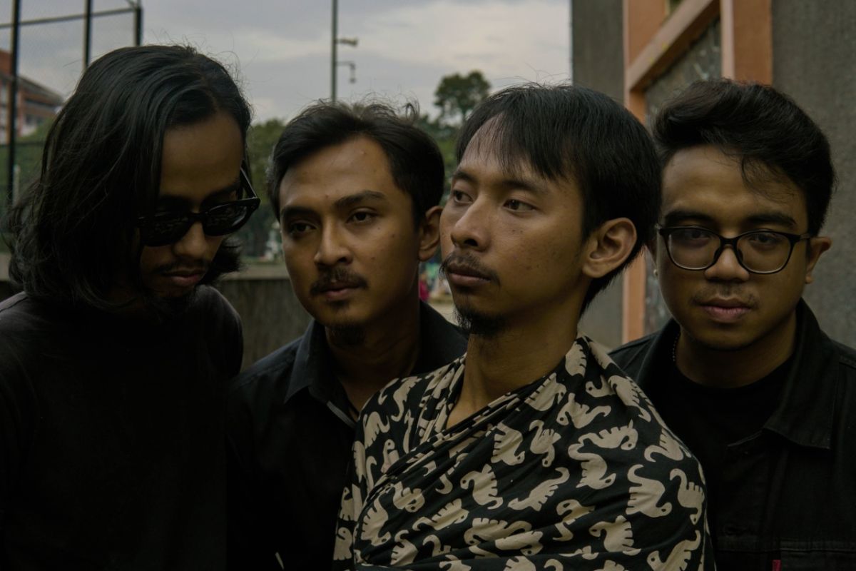 Alir, musisi asal Bandung ciptakan lagu gambarkan situasi COVID-19