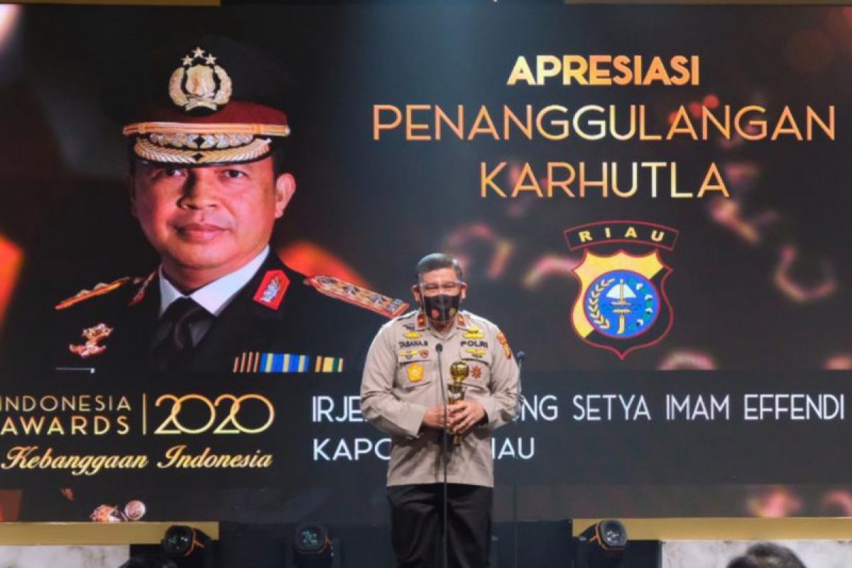 Kapolda Riau raih Indonesia Awards tangani karhutla dengan aplikasi khusus