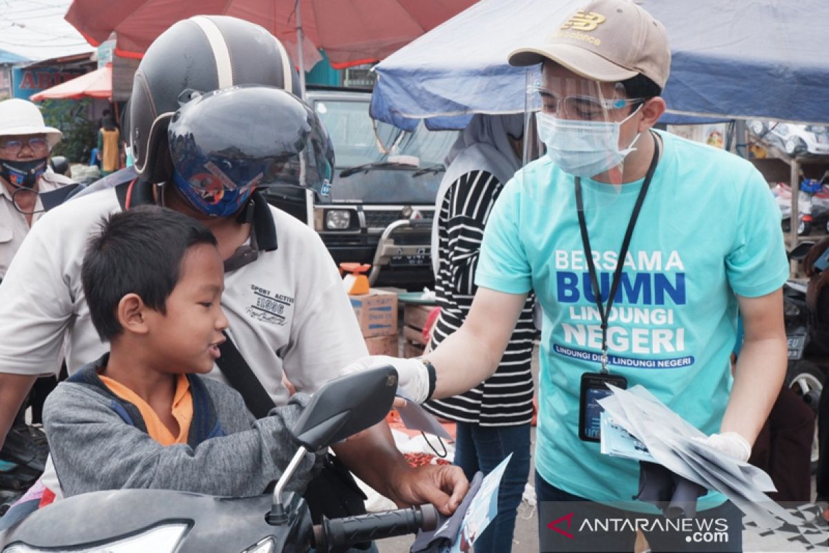 Sosialisasi adaptasi kebiasaan baru, Satgas BUMN Bengkulu bagikan 5.000 masker gratis